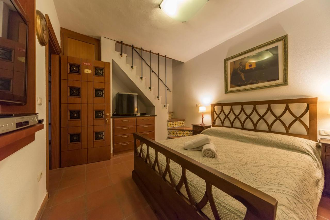 Guest house Relais Del Porto 2*